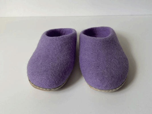 Women's Lilac Slippers