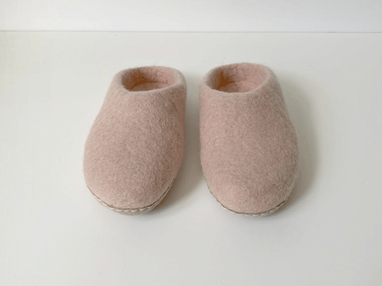 Women's Blush Wool Slippers